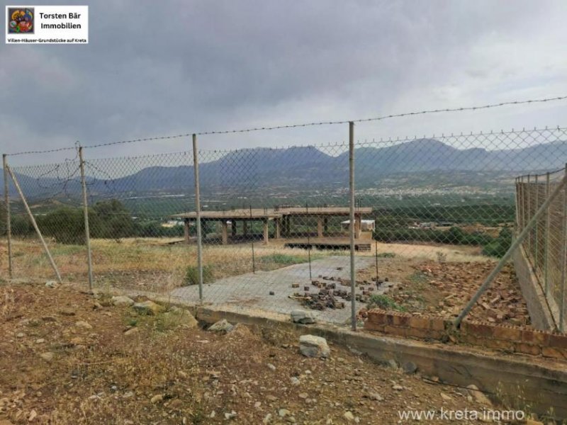 Pombia Kreta, Pompia Rohbau 240m²Wfl. auf einem 6.000 m² Grundstück Haus kaufen